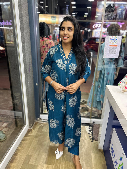 Vertican Collar Coord Set